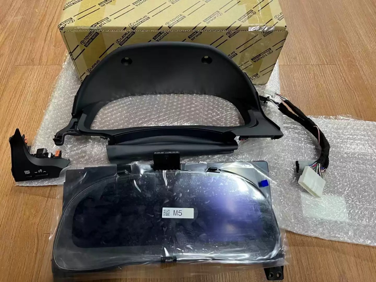 适用于18-23款凯美瑞全液晶仪表汽油混动低配无损升级高配原装