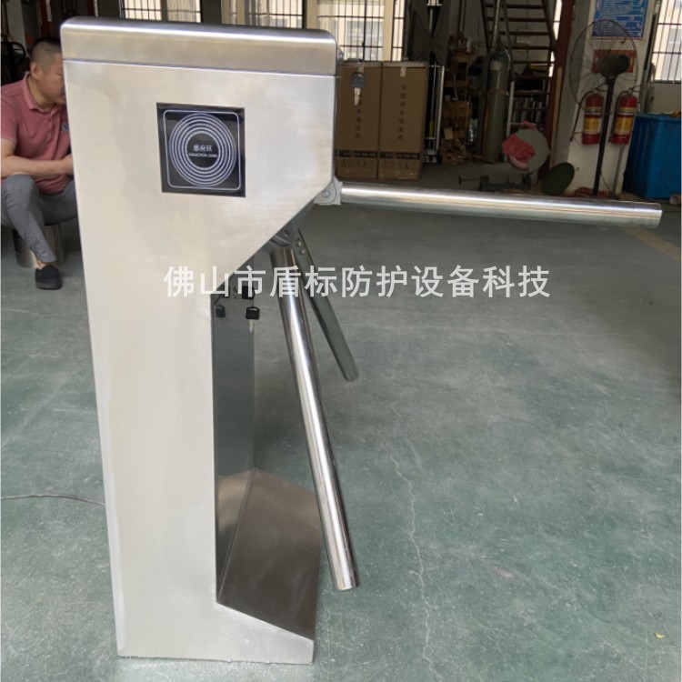 简易手动挡杆旋转闸机超市景区单向門促销款手推三辊闸单项通道门