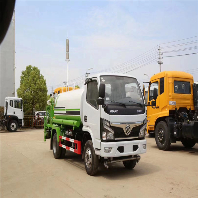 国六东风福瑞卡5吨雾炮洒水车