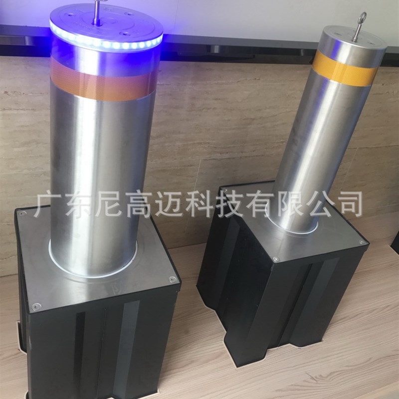 现货供应手动升降柱不锈钢防撞柱路障液压U半自动伸缩车挡
