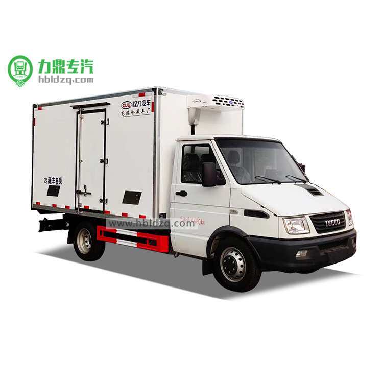 长沙市南京依维柯国六长轴柴油面包冷藏车冷冻海鲜配送保温车