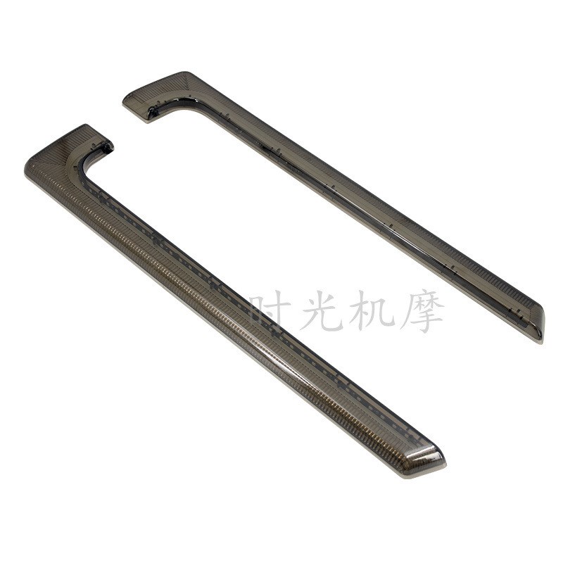 适用于哈雷大滑翔边箱两侧刹车灯 DCVO滑翔边箱底部行车灯转向灯