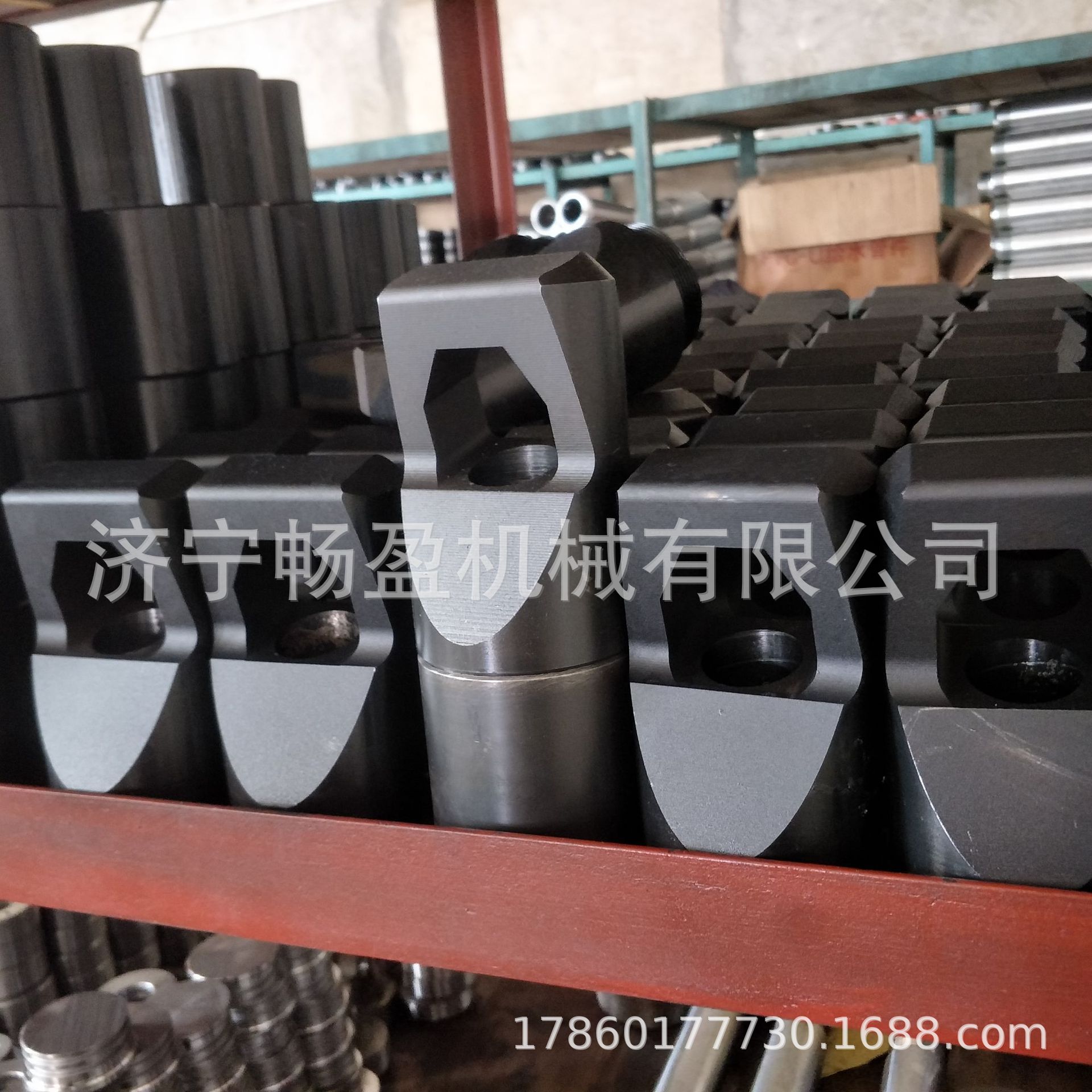 分体式液压螺帽破切器生锈切除