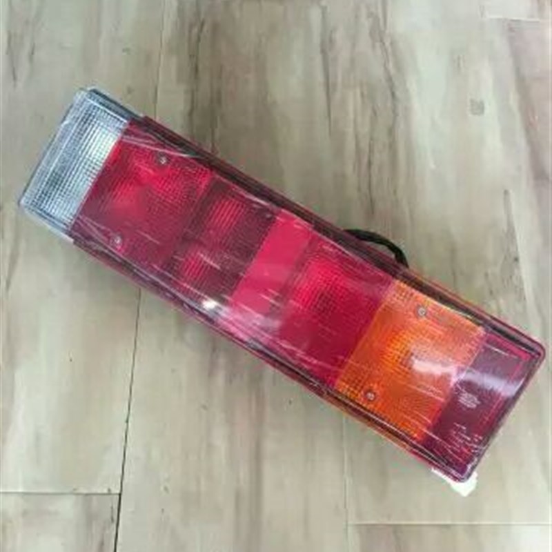 三一吊车后尾灯刹车片倒车灯 三一20吨16吨25吨后尾灯倒车灯