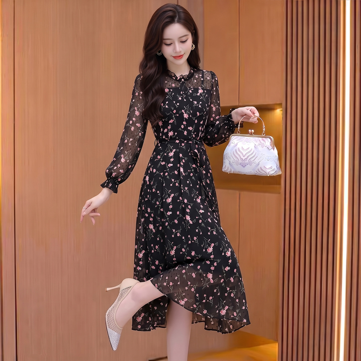 雪纺碎花长袖连衣裙女2026新款秋爆款轻奢高级感小个子十三行裙子