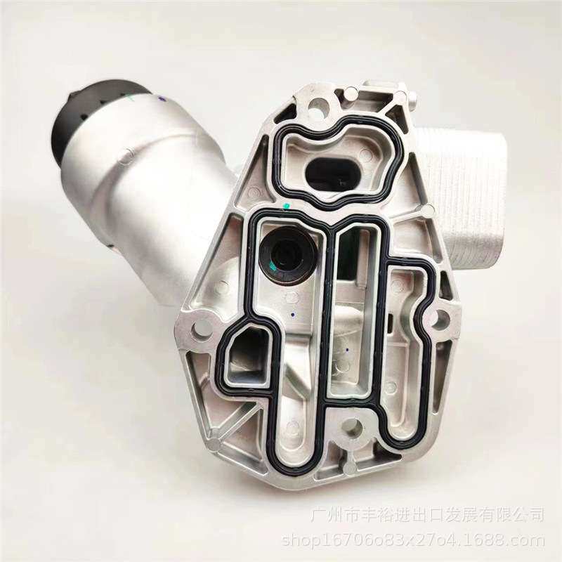 上汽大通G10机油散热器座机油格座大通G10机油冷却器散热器机油格