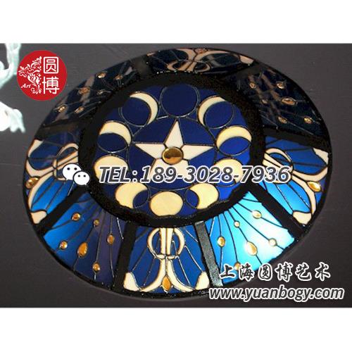 彩色彩绘教堂玻璃穹顶