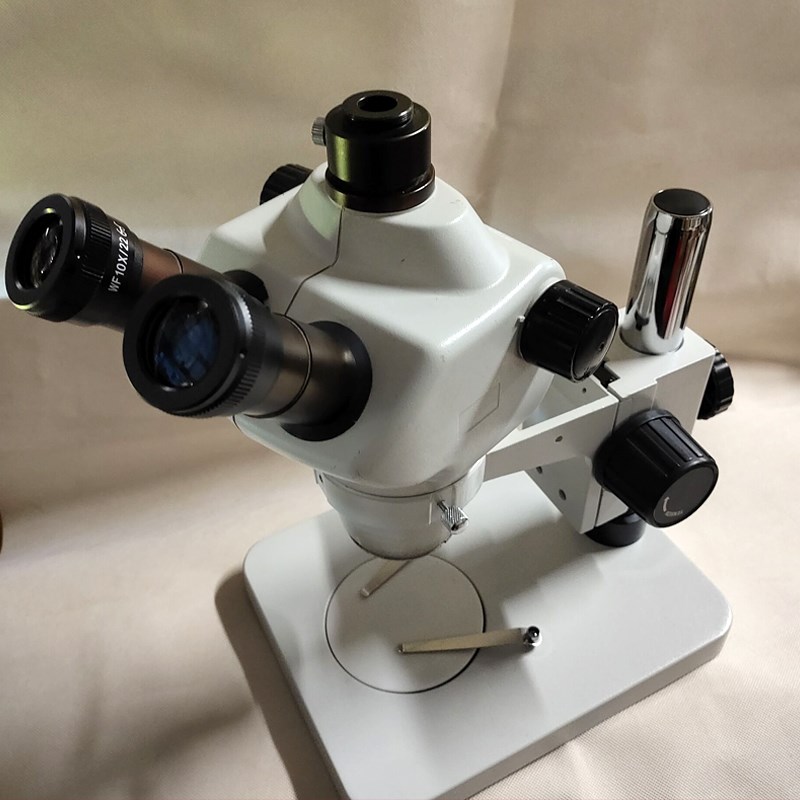 三目连续变倍体式显微镜8-50倍同步可连显示器手机主板芯片维修