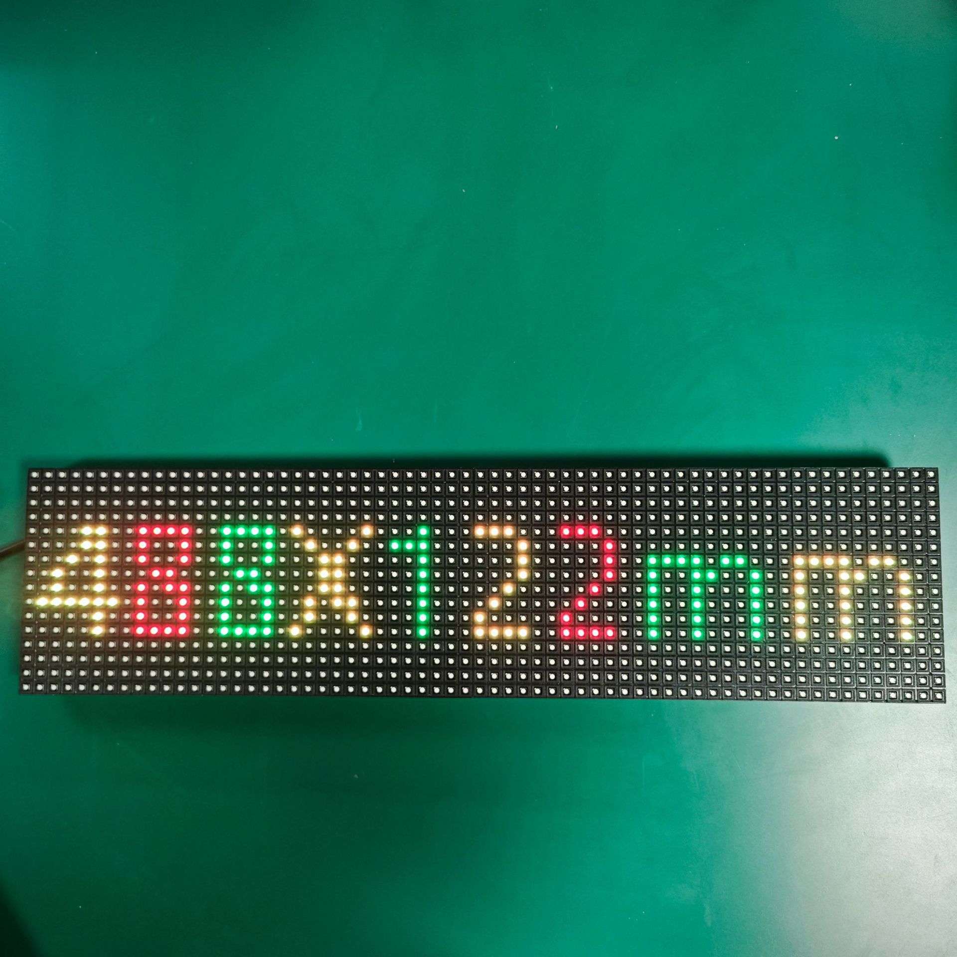 P7.62室内64*16点双色LED显示屏 P7.62表贴3528灯488*122半板模组