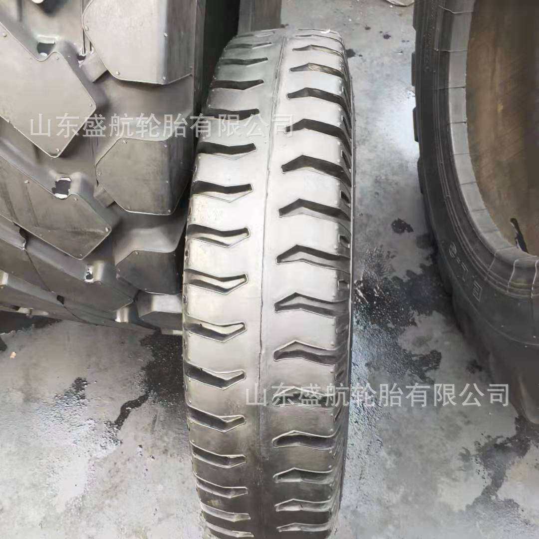 轻卡小货车载重轮胎8.25-16羊角花纹斜交充气14层级轮胎825-16