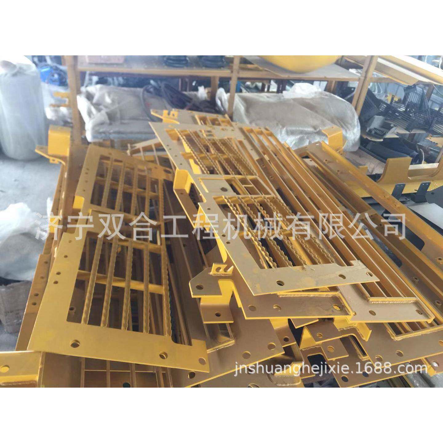 现货供应 PC300-7 360-7发动机护罩支架 发动机罩支架总成