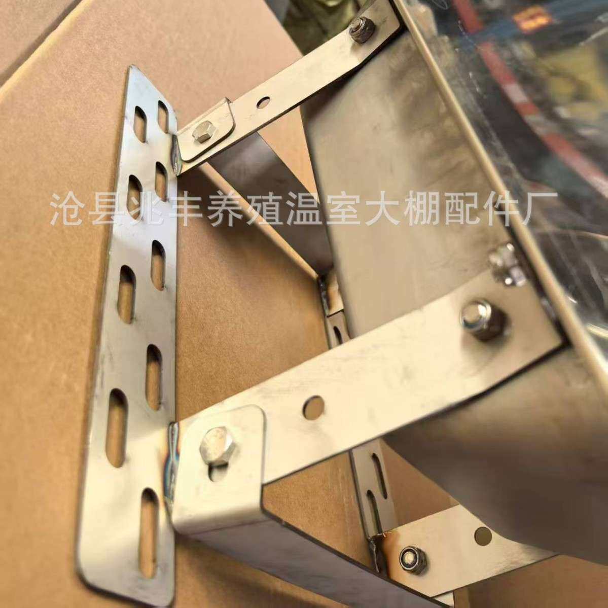厂家 猪用防粪饮水盆养殖厂猪用不锈钢饮水碗水位控制器配件