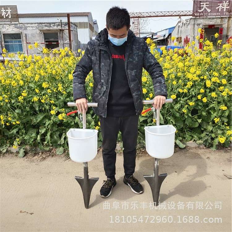 新型铁锹式果树施肥机 果树施肥器 手动施肥器追肥器