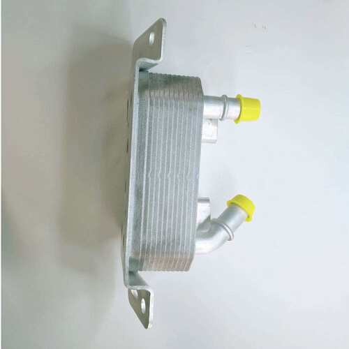 适用福特17翼虎/福睿斯/福克斯1.5 汽车波箱散热器 F1FZ-7A095-D