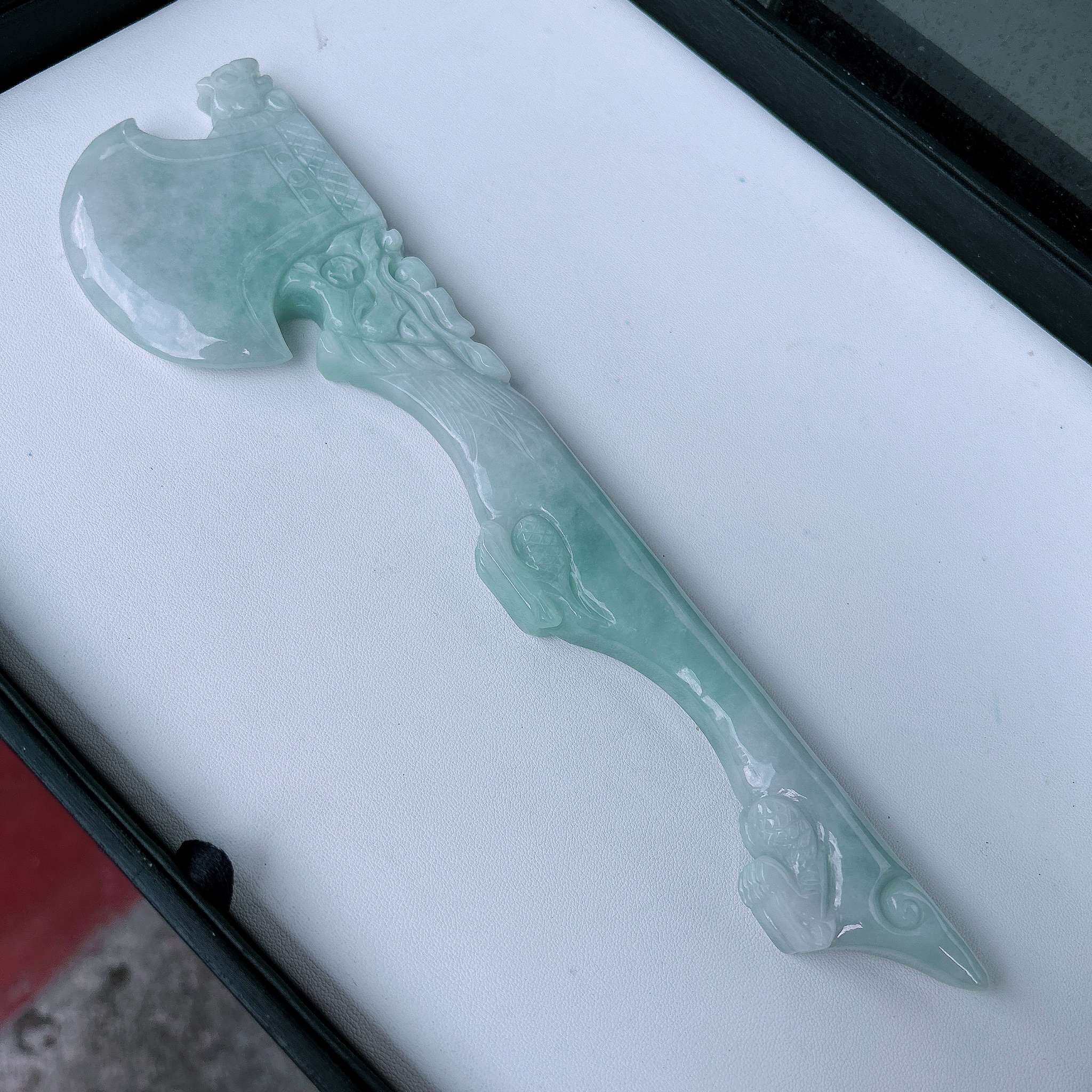 缅甸天然翡翠a货府上有龙摆件手玩件xqmj尺寸：25.5-6.5-3.5cm