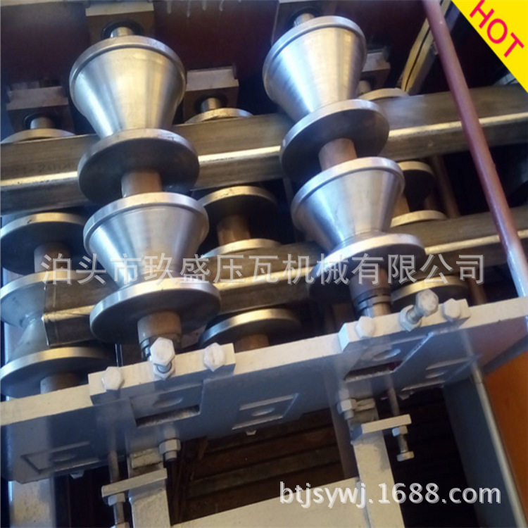 建筑工地 费用圆管变成方管成型设备 40*40方管机械设备
