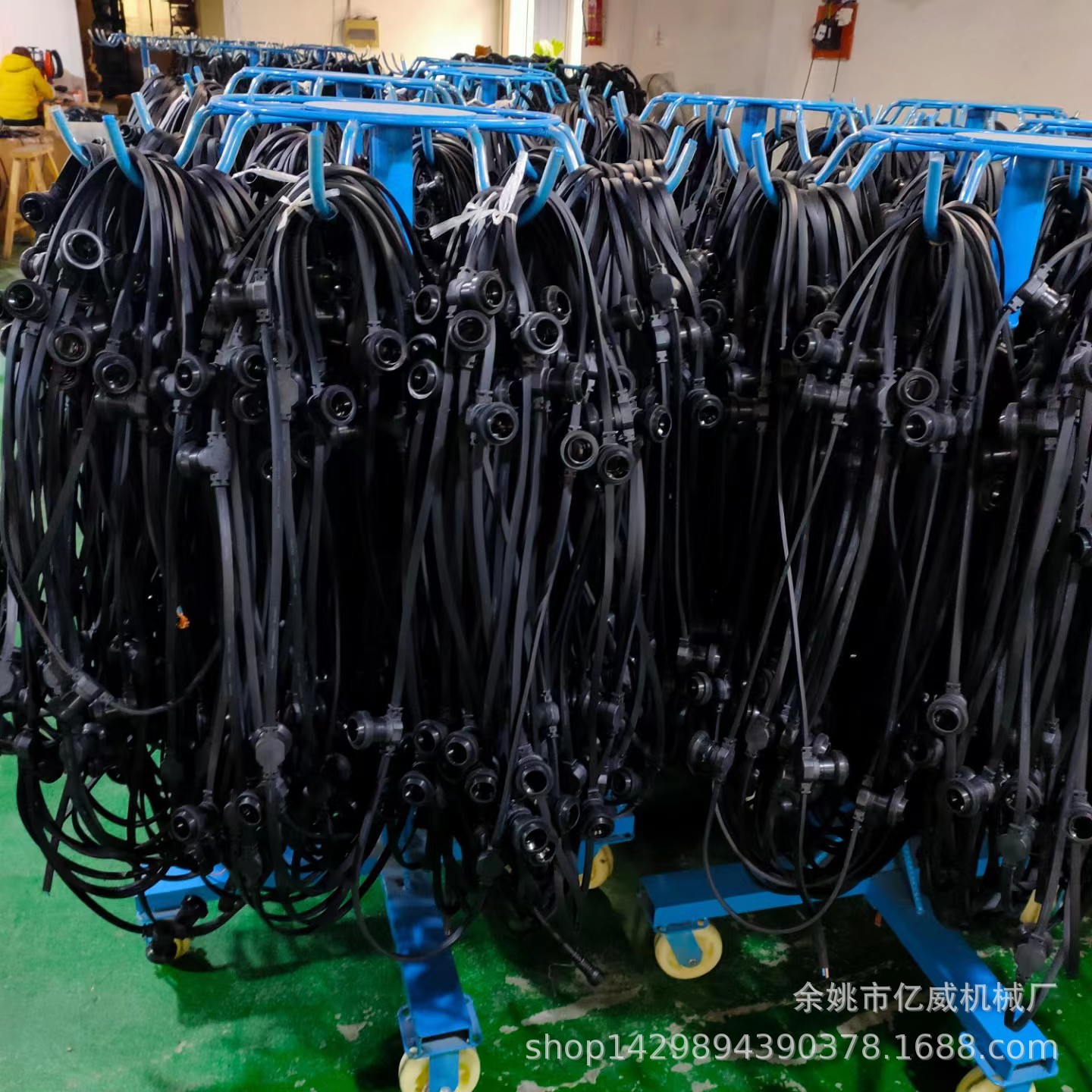 可调三挡升高带轮电源线挂线架
