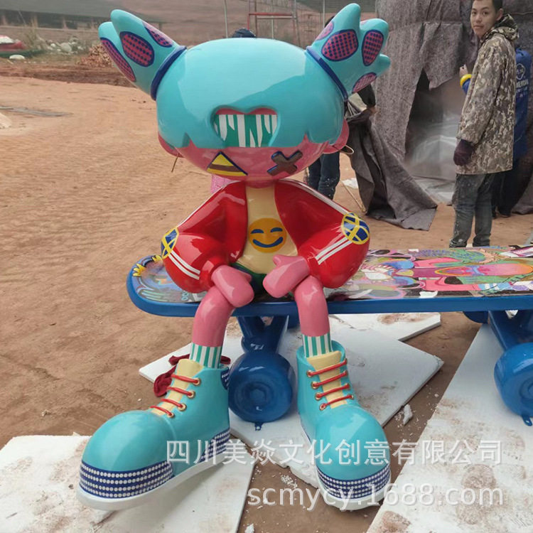 滑板小子玻璃钢美陈景观雕塑