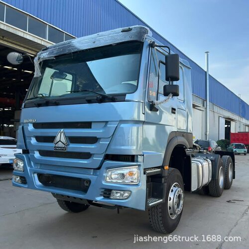 重汽豪沃6x4371马力欧二牵引车