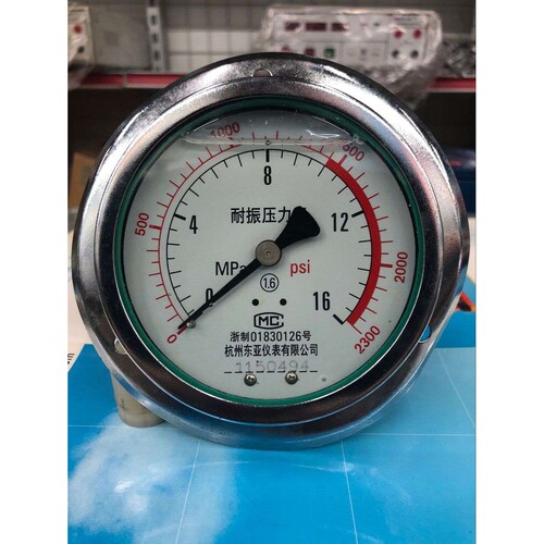 杭州东亚 轴向带边耐震压力表YN100ZT1MPA1.6MPA 2.5MPA  100表盘