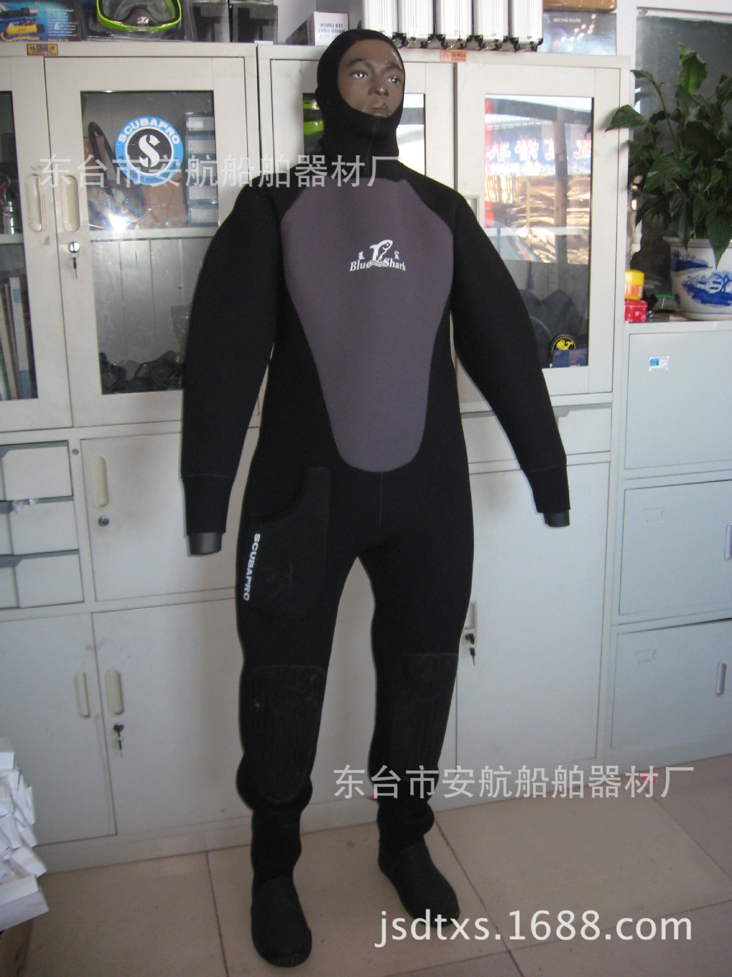 供应潜水衣，湿式潜水服，渔民服，干式潜水衣，水上用品