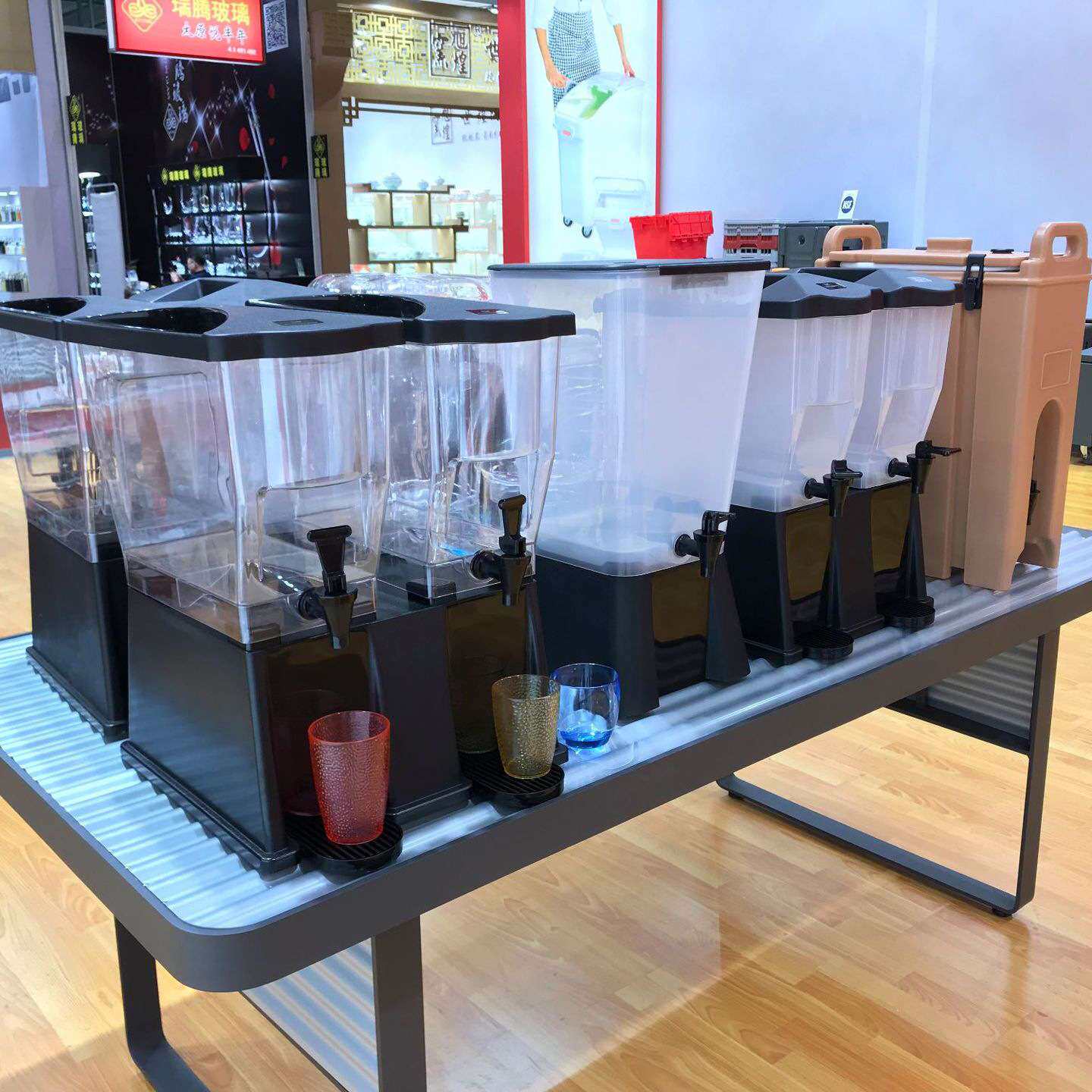 金德厂家PP塑料果汁鼎带龙头酒店餐厅自助果汁饮料机商用冷热饮