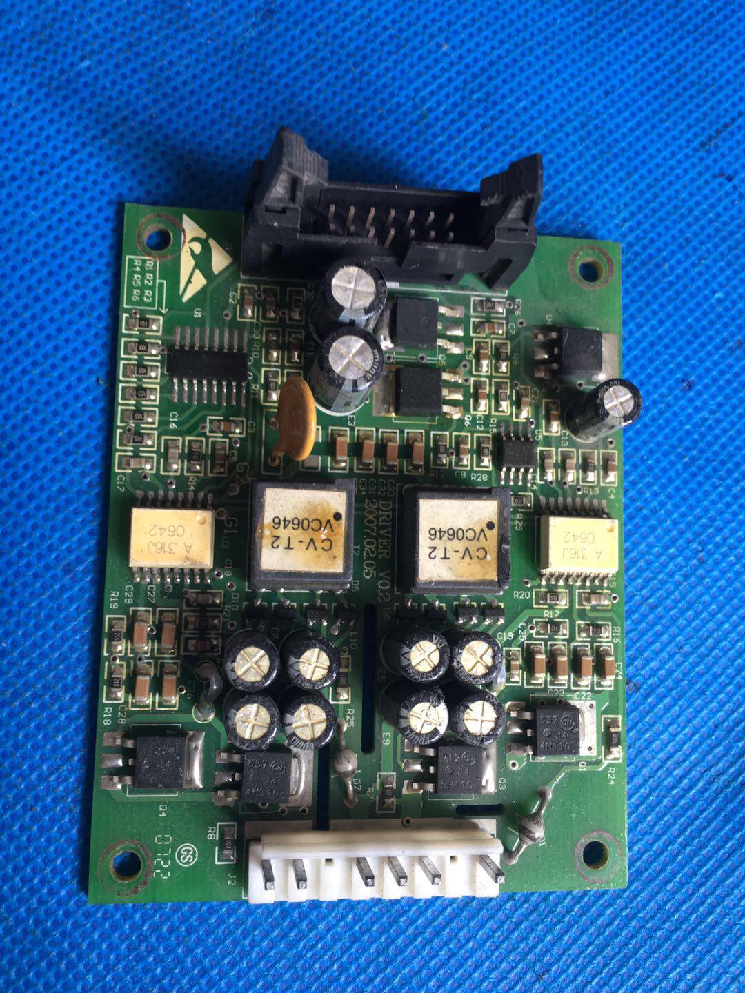 康沃变频器G5系列90-132-160-200-220kw触发板驱动板