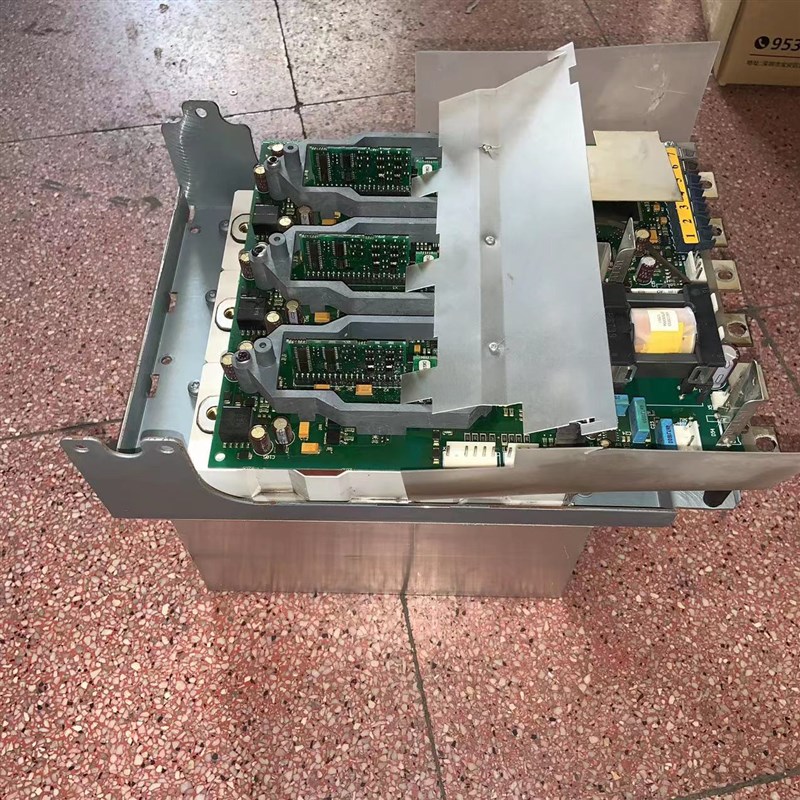 伟肯变频器NXS NXP AB700系列132 160KW千瓦带模块驱动板PC00225