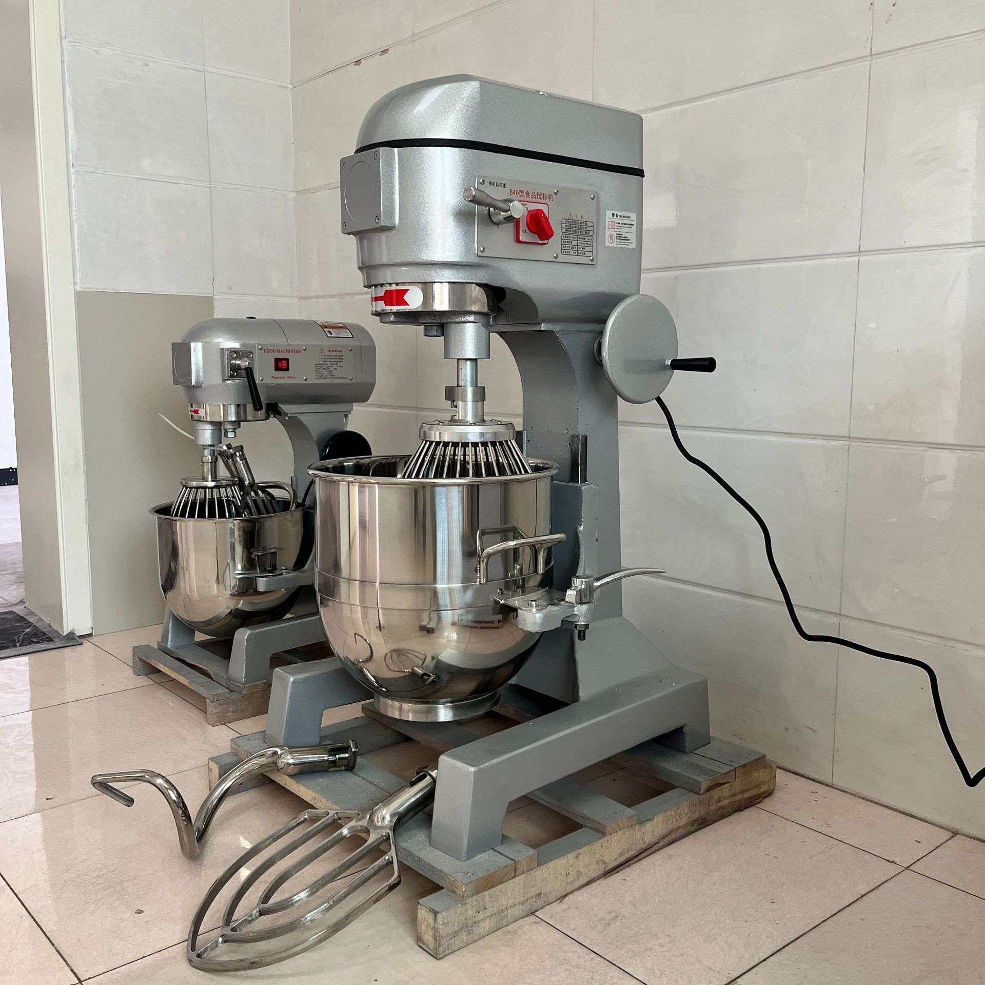 B40打蛋机商用  多功能食品搅拌机Multi-functional food mixer