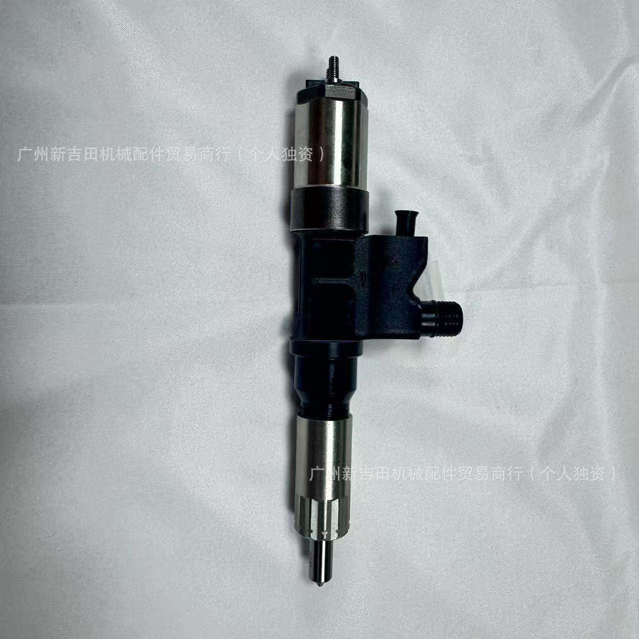 挖掘机发动机五十铃6HK1 4HK1电装共轨喷油器4JJ1 6BG1 6UZ1 6WG1