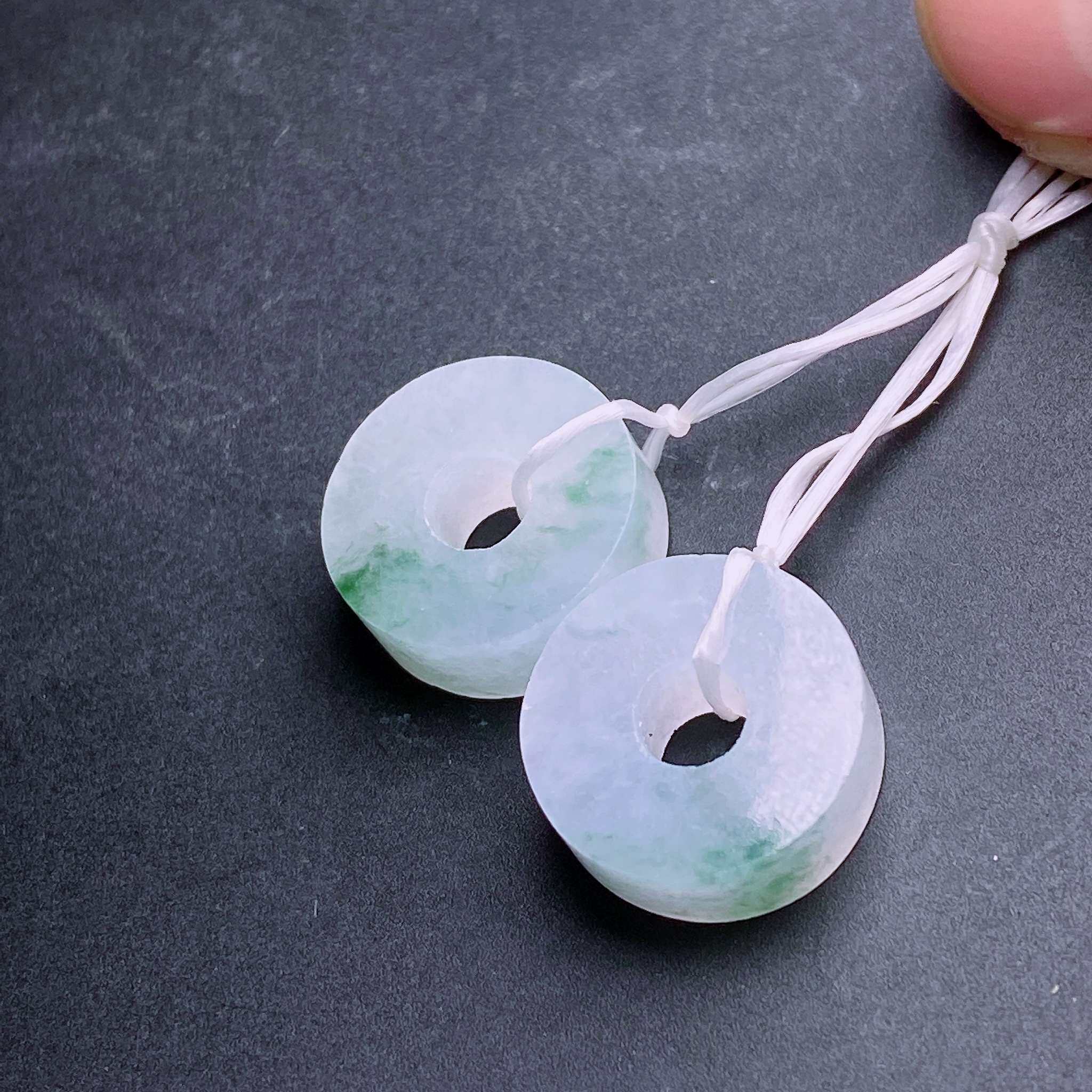缅甸天然翡翠a货冰飘花平安扣耳坠一对rxf,尺寸:14.1-5.3mm