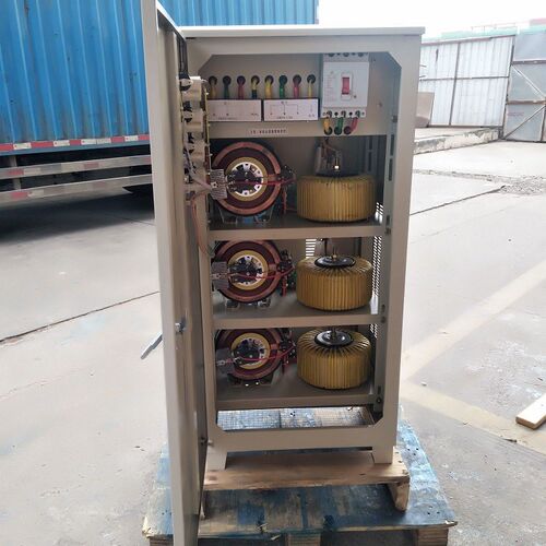 上海TNS全自动三l相交流稳压器50KW稳压器 三相四线交流稳压器