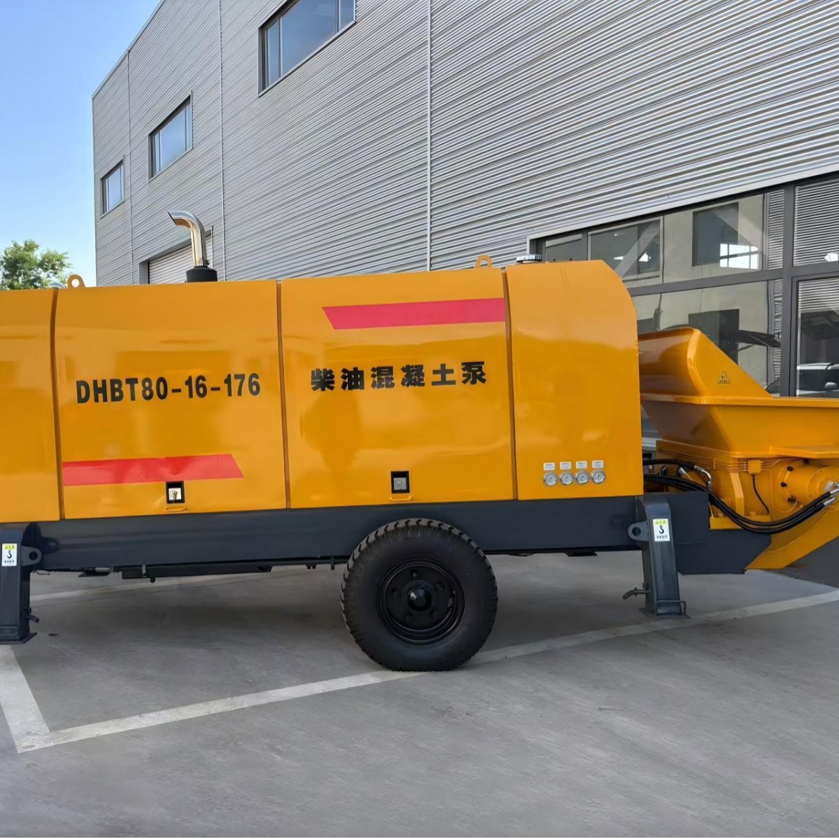 大型HBT80-13-110混凝土拖泵