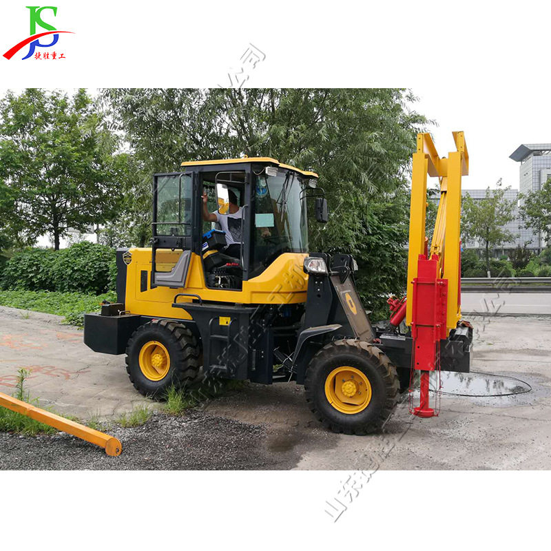 公路护栏安装压桩机 装载式地基钻孔机 波形护栏四轮打桩机