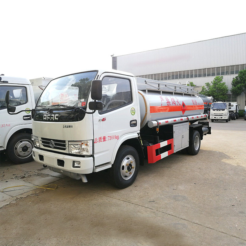 东风小多利5吨运油车 普通液体运输半挂车 跨境油罐半挂车