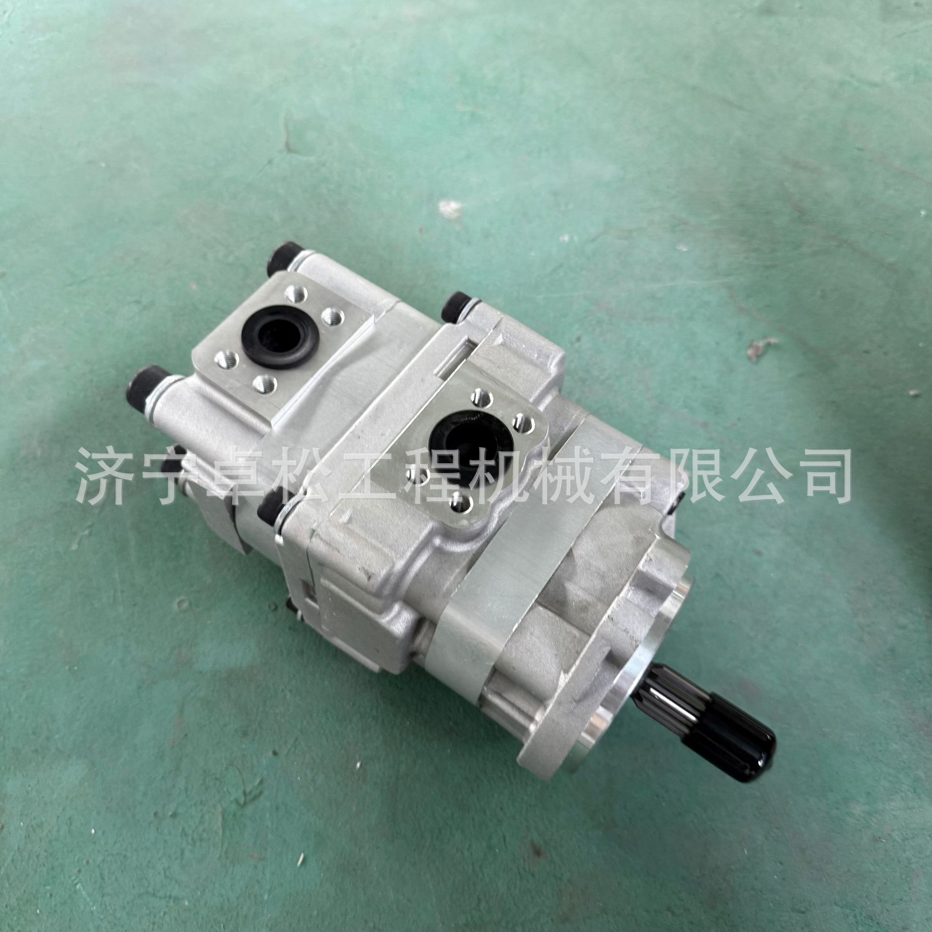 小松自卸车HD785-7液压泵705-12-44010适用于自卸车配件
