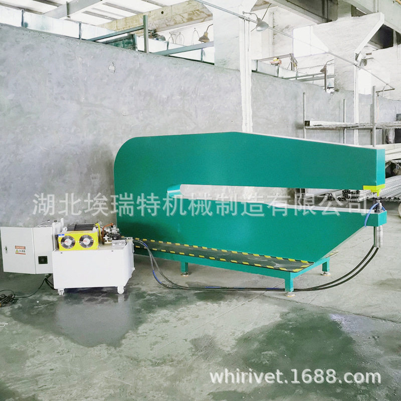 标牌自动铆钉机 源头厂家 路标牌铆接机 手动铆钉机 半自动铆钉机