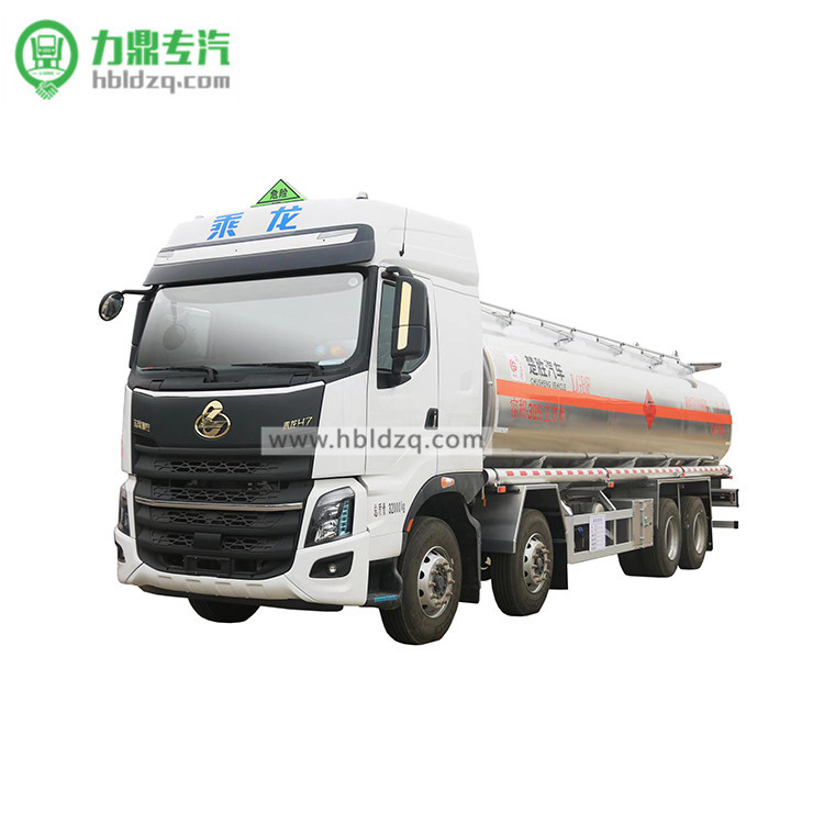 东风平顶18吨铝合金双机加油车