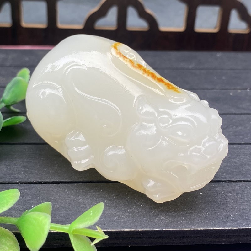 阿富汗玉手把件大号立体雕刻貔貅带皮男女把玩件直播货源一件代发