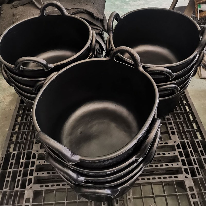 工厂 制做黑色橡胶桶 建筑用水泥搅拌桶 工具收纳篮 胶桶 喂食盆