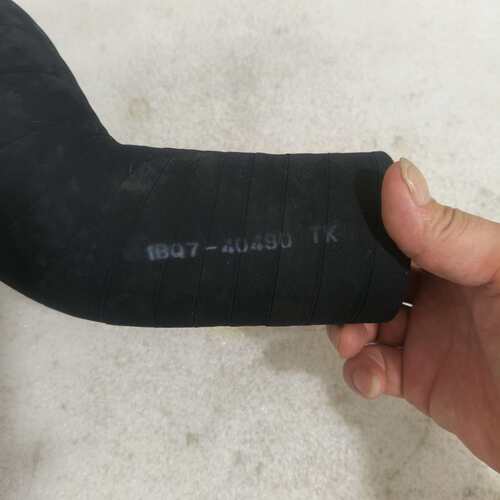 现代275-9T挖机配件散热器原装下水管1BQ7-40490