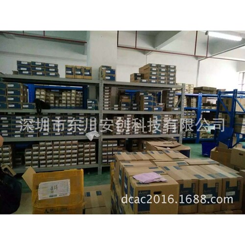 FX3SA系列PLC主机 FX3SA-30MT-CM 16入，14出（晶体管），AC电源