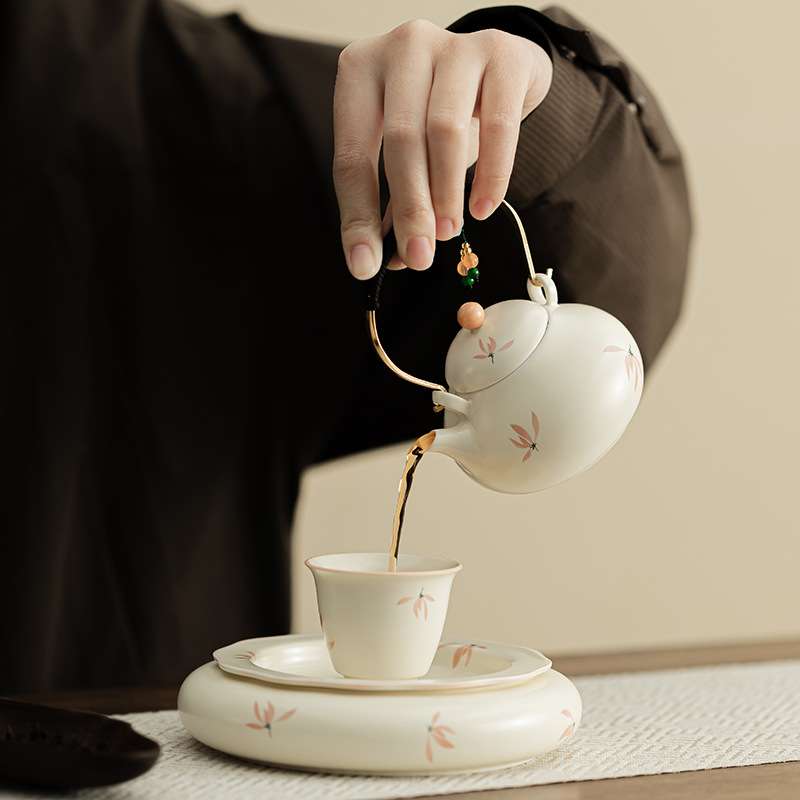 兰花风铃小提梁壶带两杯陶瓷茶具套装户外便携一壶二杯旅行快客杯