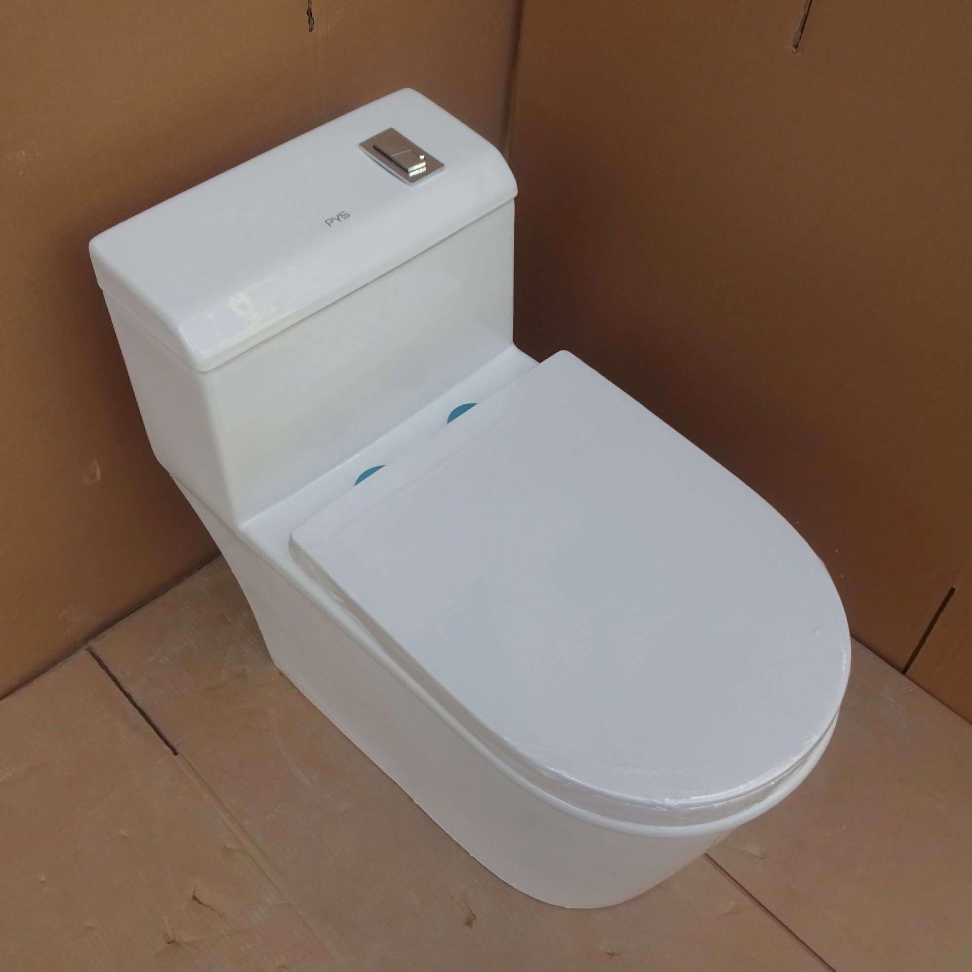 无唇节水五孔漩冲8.0大管道坐便器