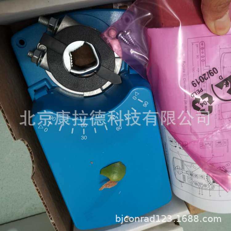威卡SC15608S205-0温度开关 VISHAY PhMKDg 440.3.50 00电容