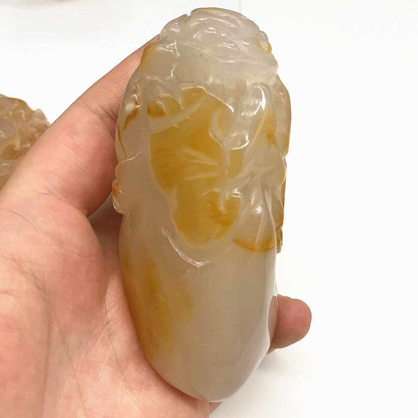 天然巴西玉髓雕刻把件原石聚宝盆俏色镂空貔貅玉文玩把玩件