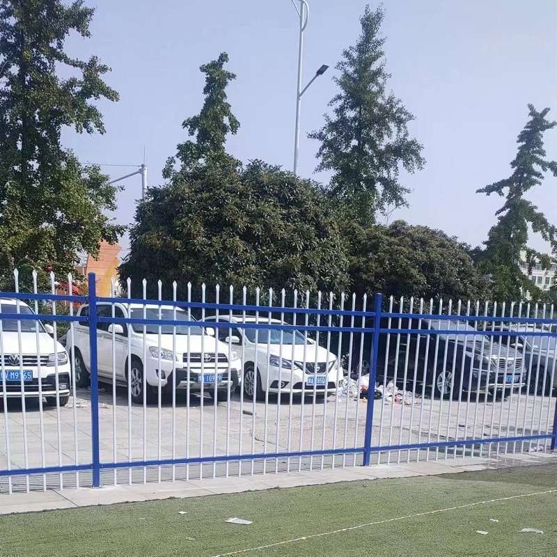 锌钢围墙栏杆组装式护栏三横栏格栅蓝白护栏价格组装方便安装便捷