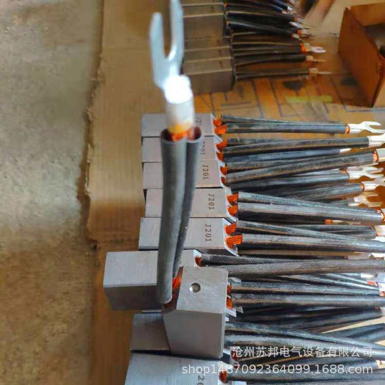 供应 碳刷  NSS634 碳刷900 碳刷 D374 20*40N碳刷电机碳刷电刷