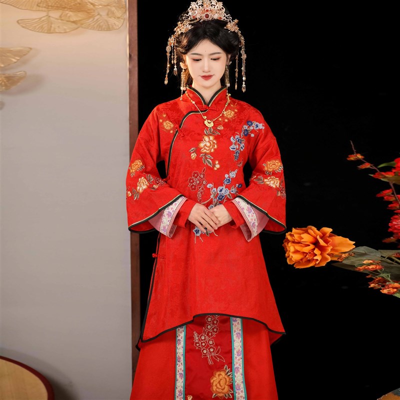 古装公主小姐常服中式婚服满族旗服宋F制嫁衣重工刺绣立领长衫云