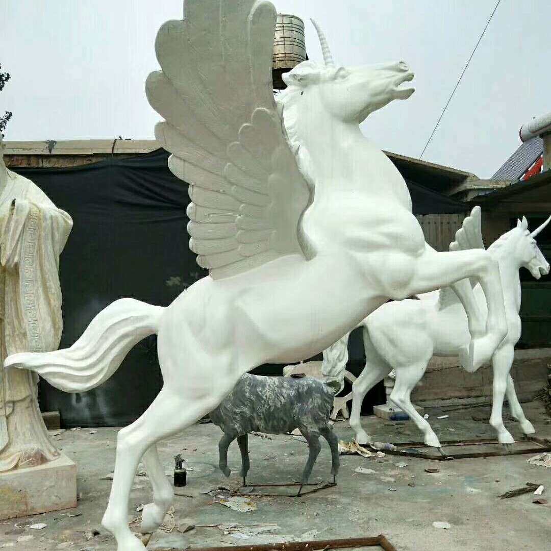 玻璃钢天马雕塑 广场公司骏马马群雕塑摆件 各种天马 动物 摆件